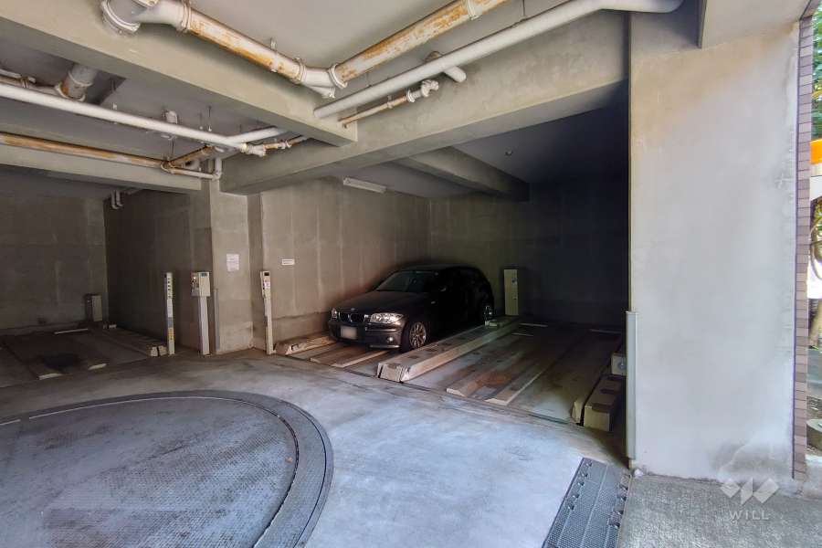 敷地内駐車場（屋内機械式）