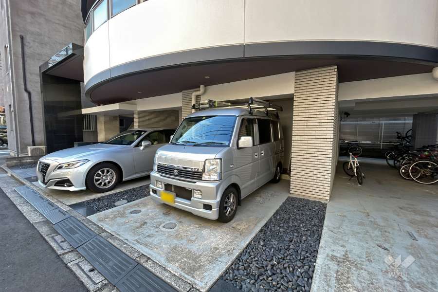 敷地内駐車場（屋外平面式）