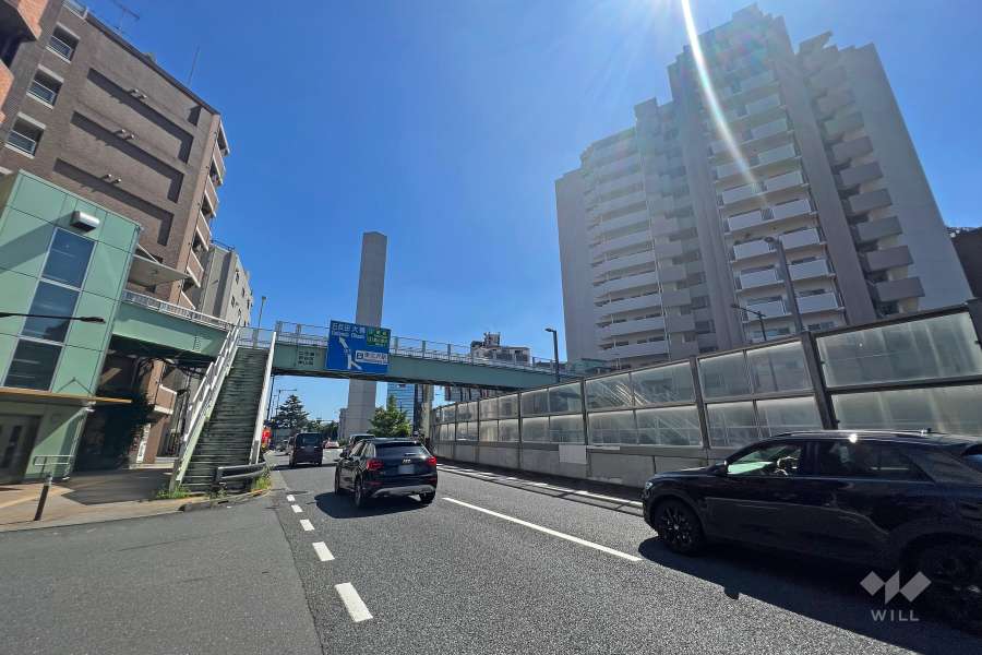 敷地南西側の前面道路