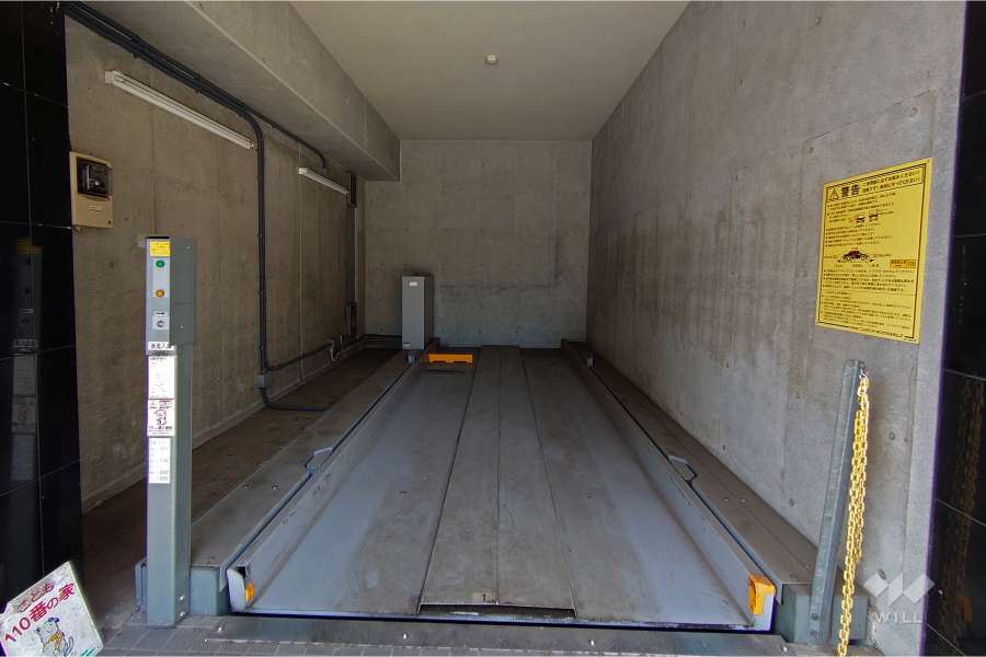 敷地内駐車場（屋内機械式）