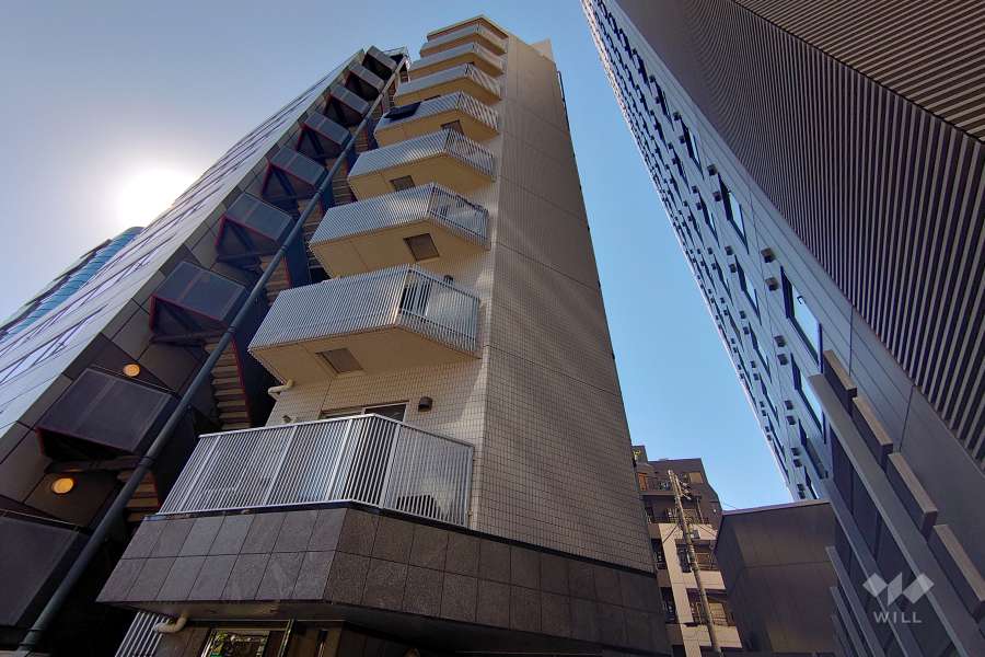 ステージファースト西新宿２の外観（南東側から）