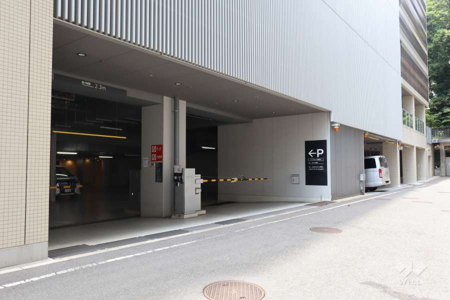 駐車場の出入り口