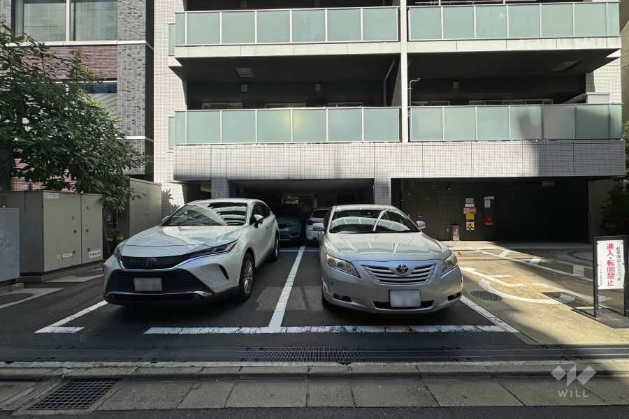 敷地内駐車場（屋外平面式、屋内平面式）