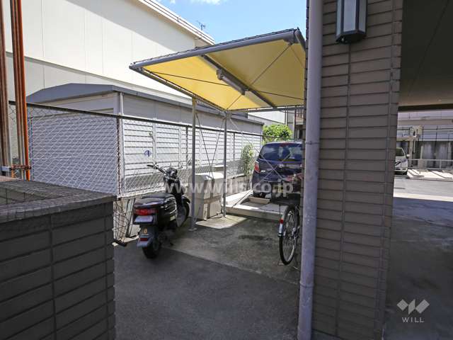 バイク置き場