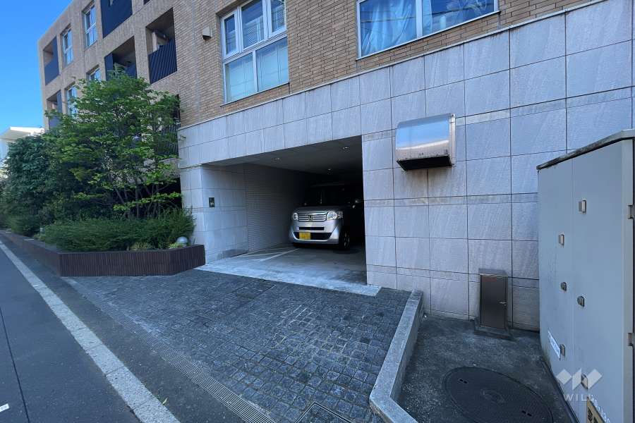 敷地内駐車場（屋内平面式）