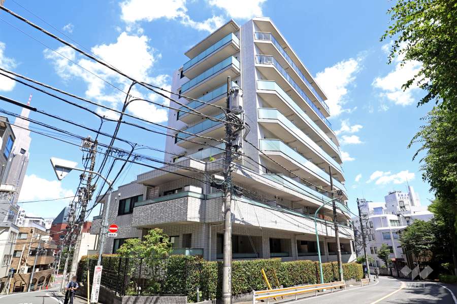 アイディーコート代々木神宮の杜の外観（西側から）