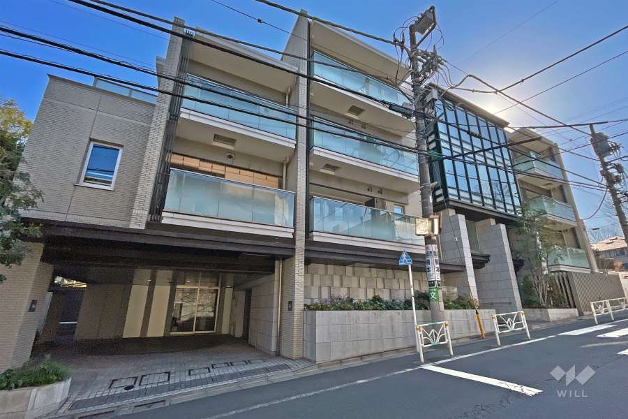 プラウド代官山の外観（西側から）