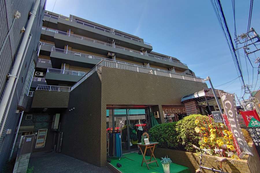 アルム幡ヶ谷の外観（南東側から）