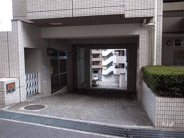 駐車場の入り口