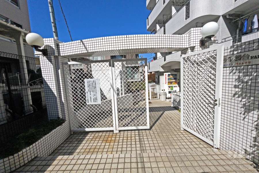 敷地の出入り口