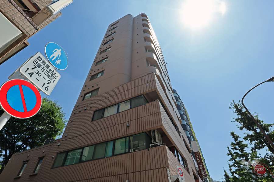 コンド恵比寿の外観（南西側から）