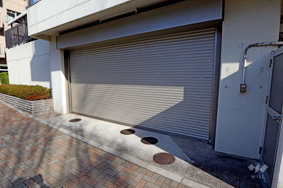 駐車場の出入り口