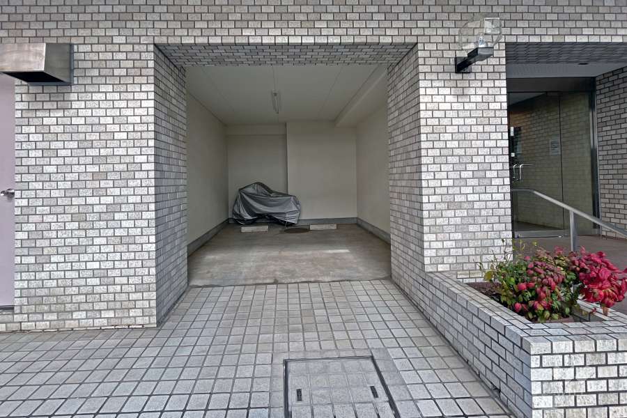 敷地内駐車場（屋内平面式）