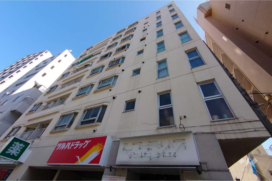 シャトレー渋谷の外観（南西側から）