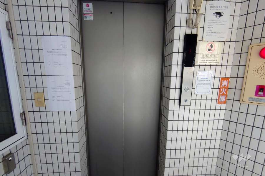 エレベーターホール