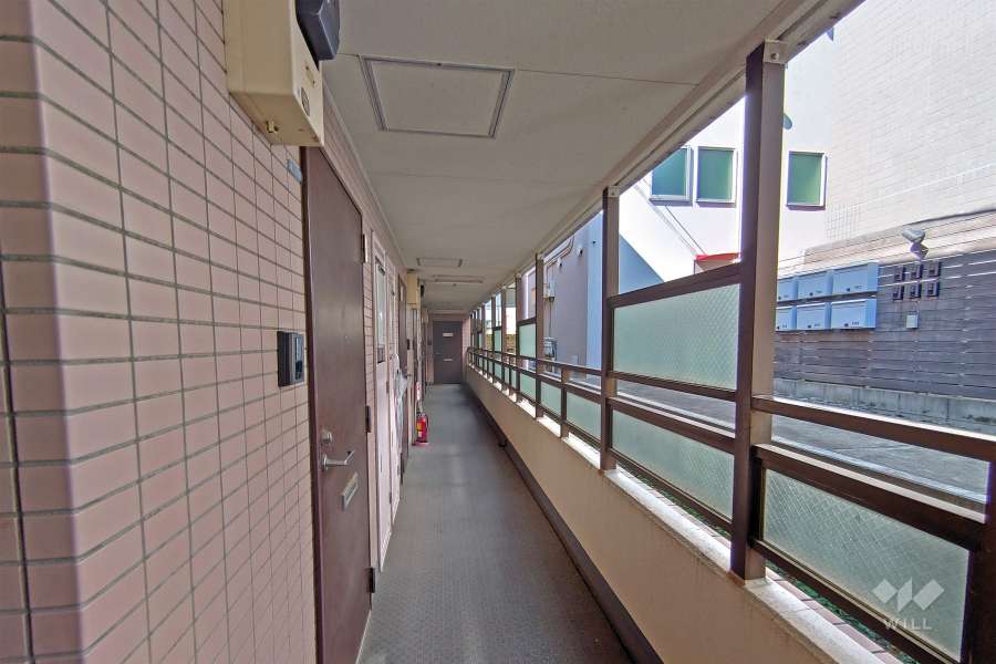 マンション内の共用廊下