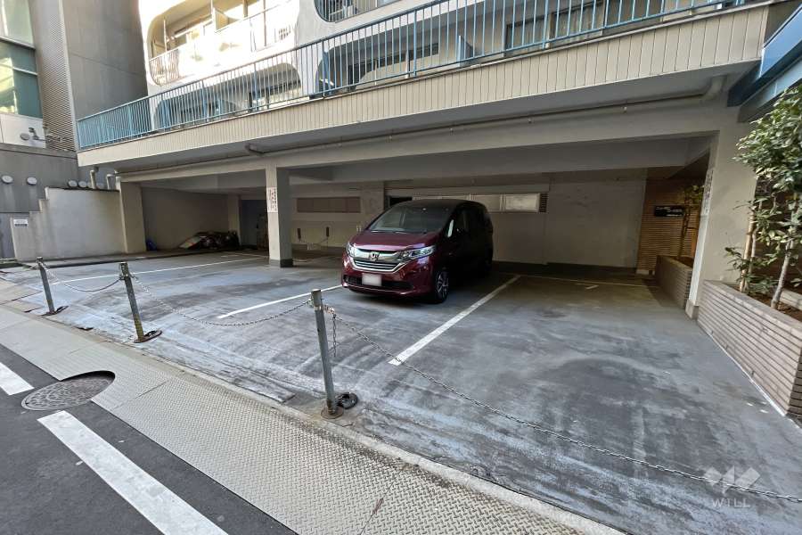 敷地内駐車場（屋外平面式）