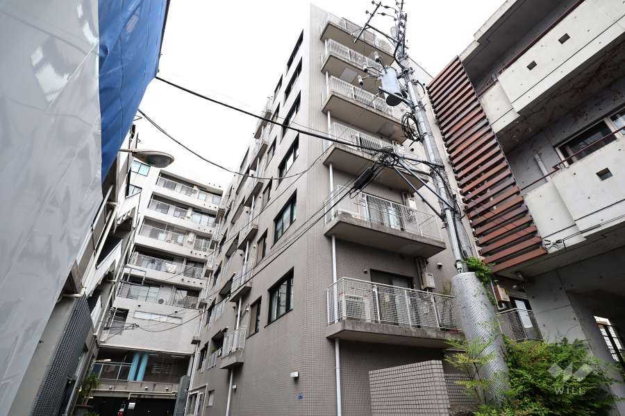 パークノヴァ神宮前の外観(南東側から)