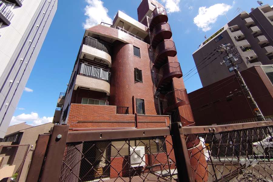 ハイツ参宮橋の外観（北西側から）