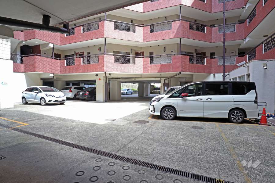 敷地内駐車場（屋外平面式）
