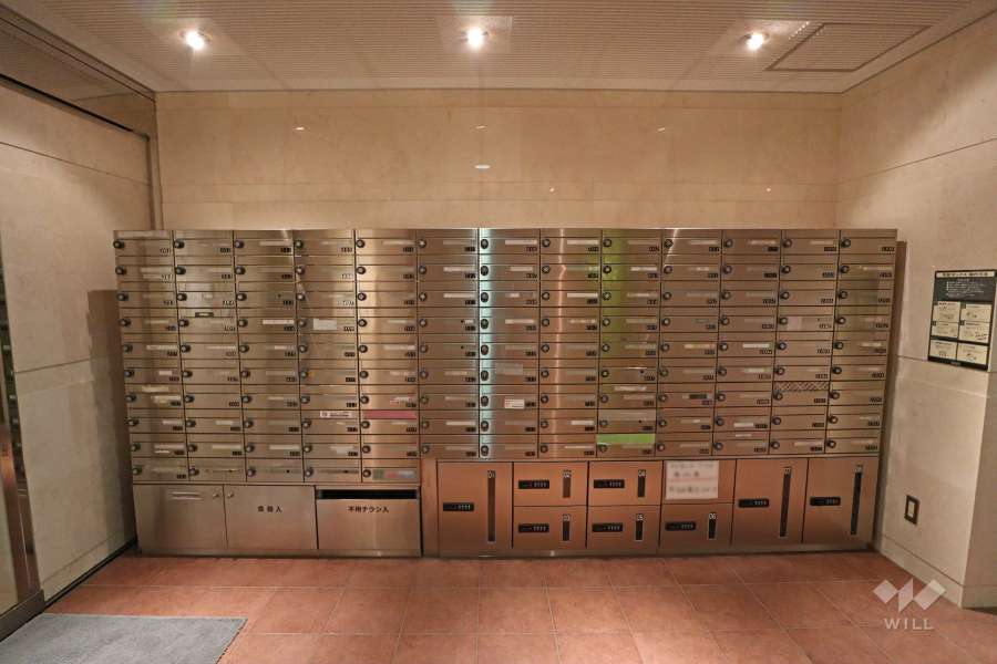 宅配ボックスと共用ポスト