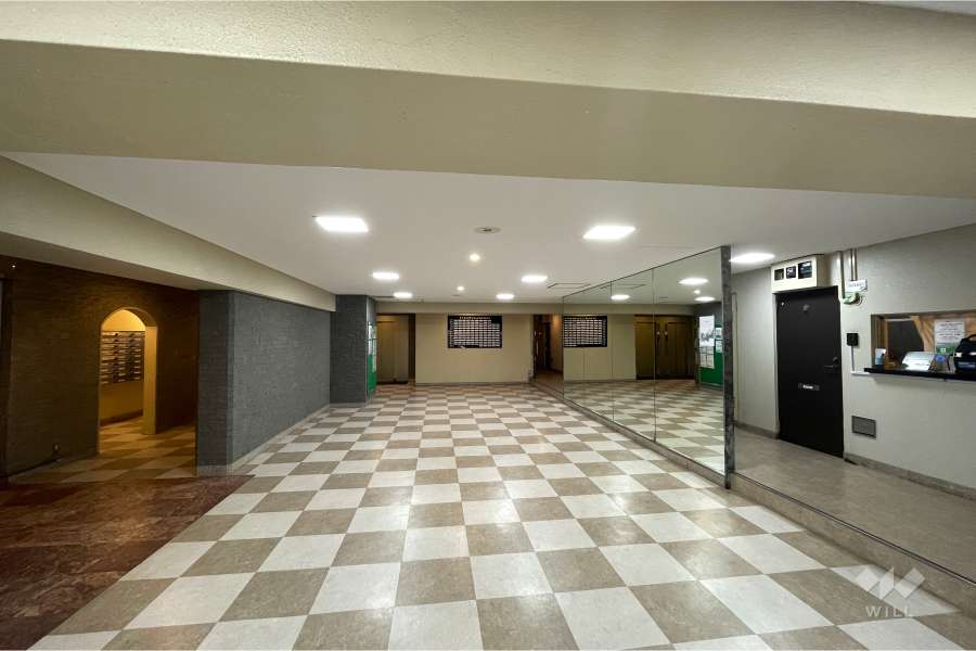 エントランスホール