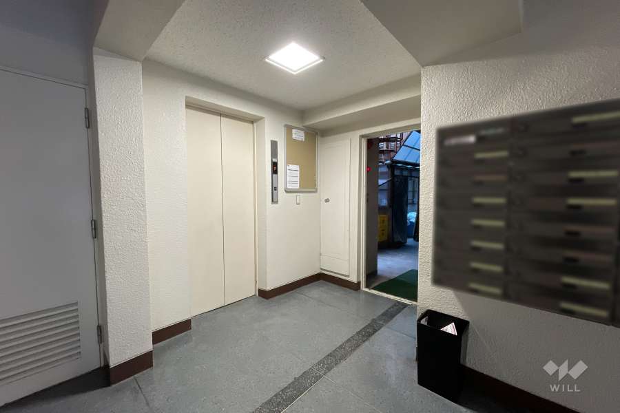 共用のエレベーター