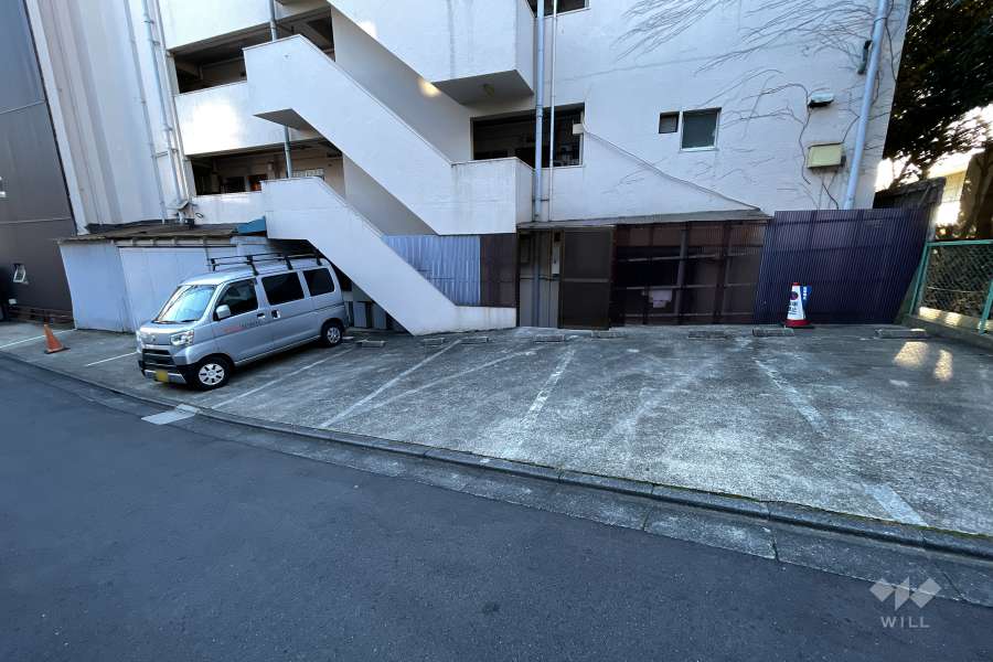 敷地内駐車場（屋外平面式）