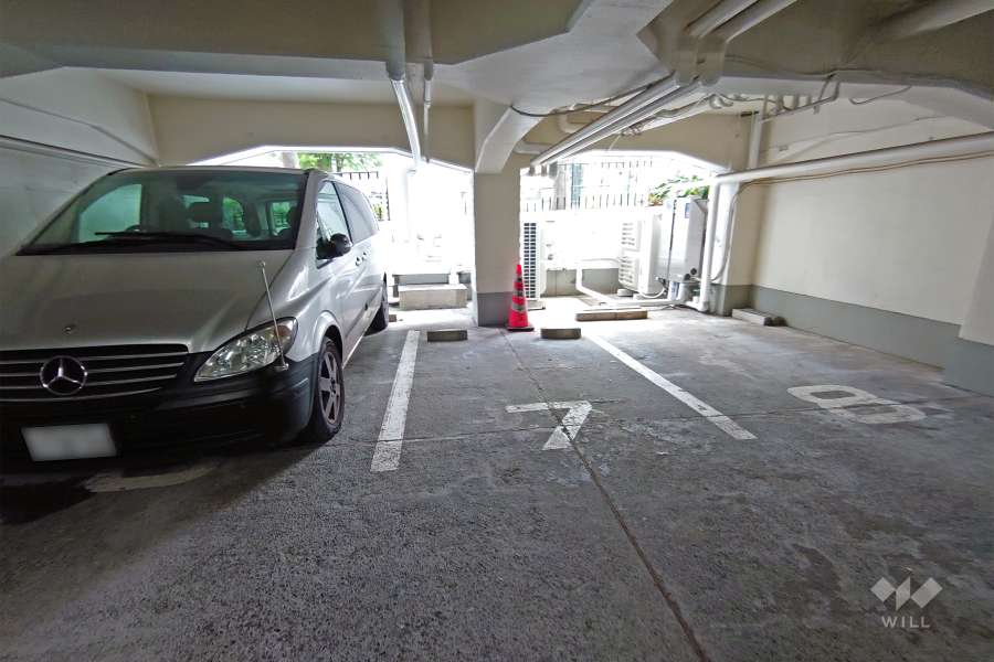 敷地内駐車場（屋内平面式）