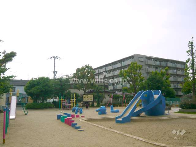 南東側目の前にある『向田公園』