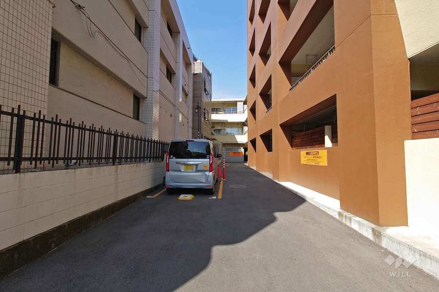 敷地内駐車場（屋外平面式）