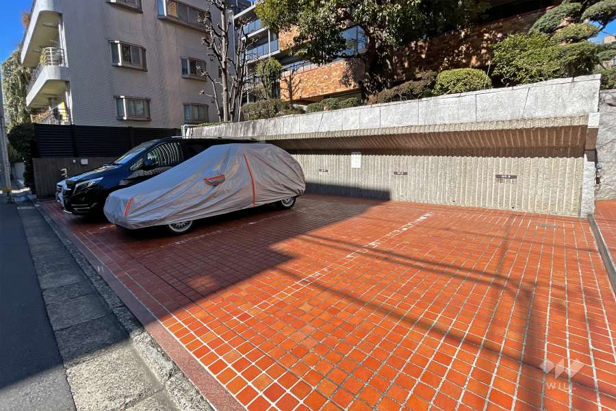 敷地内駐車場（屋外平面式）