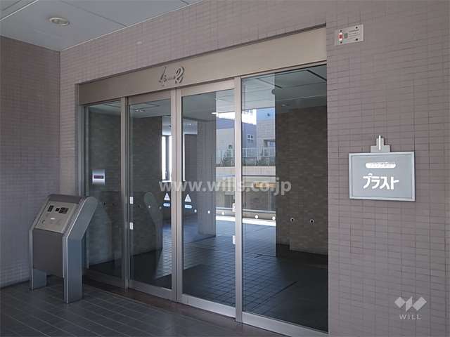 2階にもエントランスがあります。