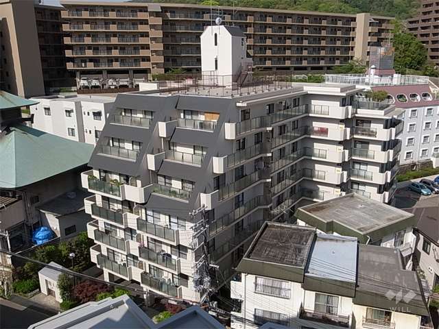 サニークレスト宝塚の外観（北東側から）
