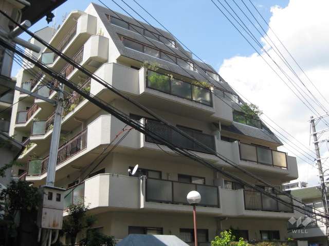 サニークレスト宝塚の外観（東側から）
