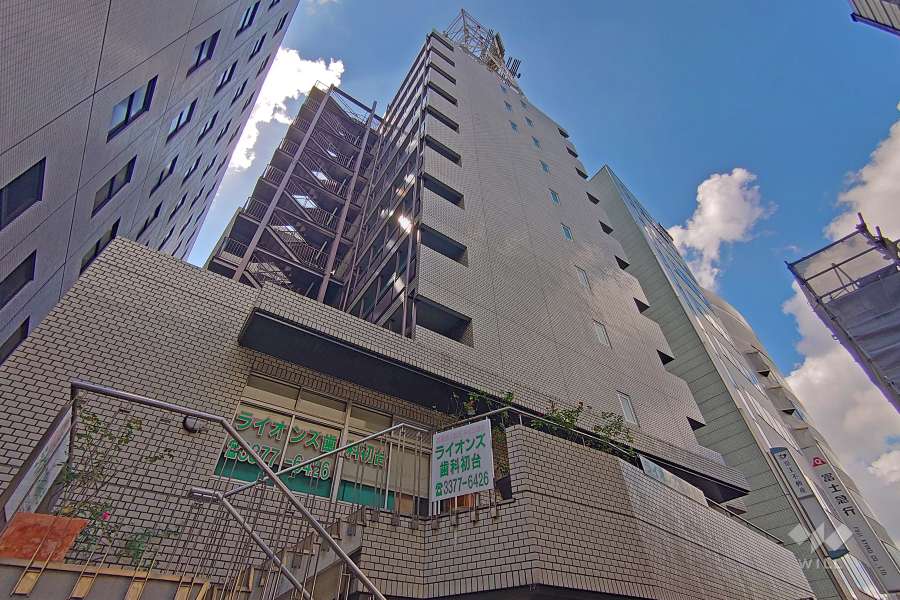 初台スカイレジテルの外観（北東側から）