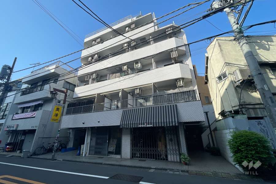 スカイコート渋谷の外観（北東側から）