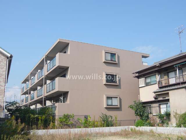 エスト武庫之荘東の外観（東から）