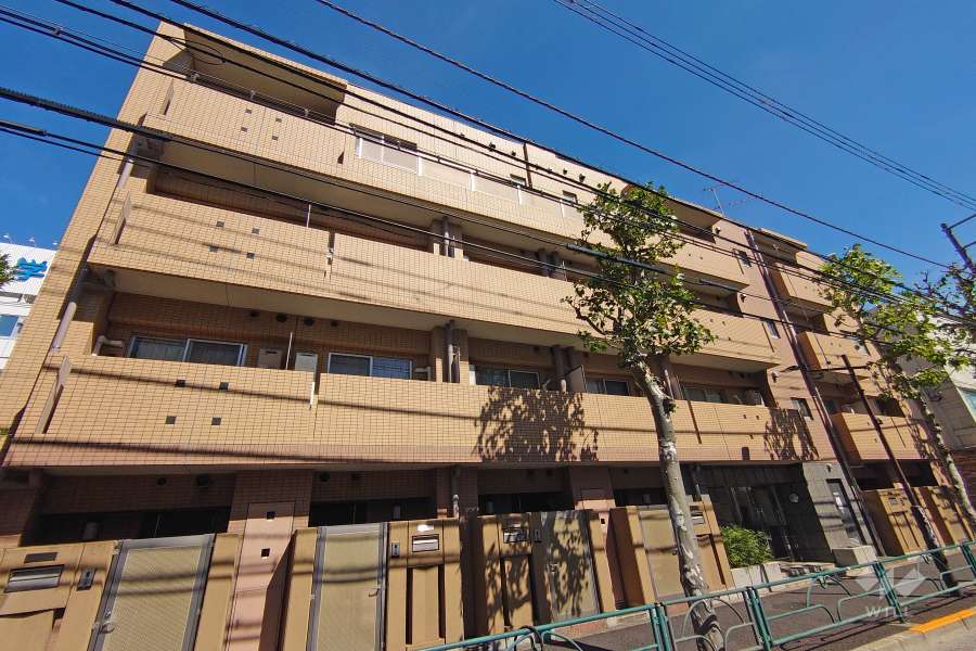 ステージファースト幡ヶ谷の外観（南西側から）