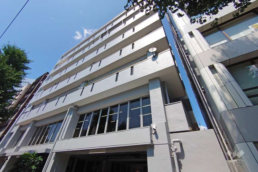 西参道マンションの外観（南西側から）