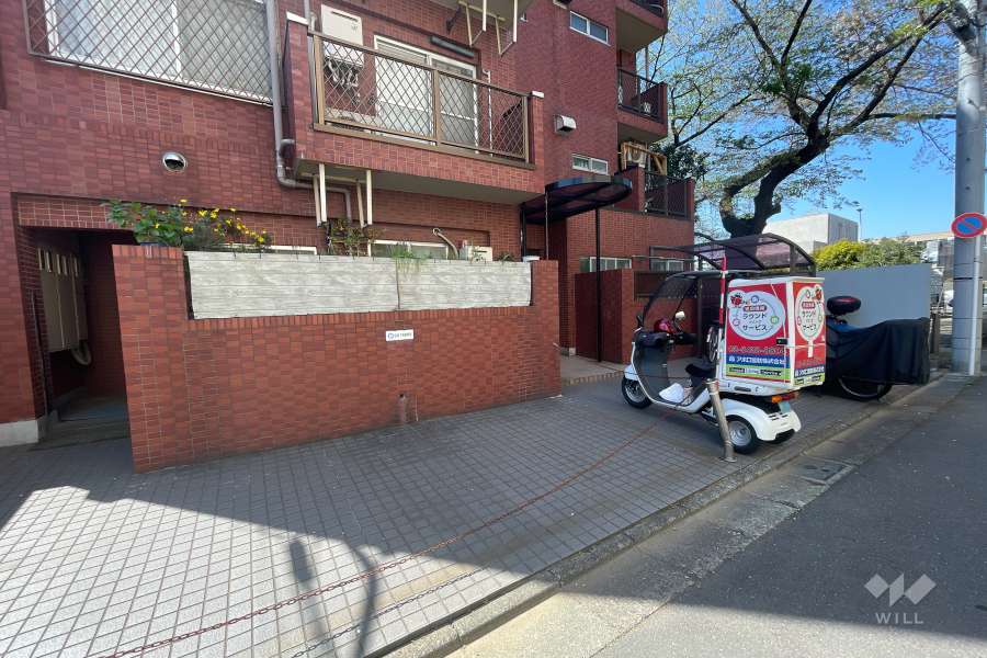 敷地内駐車場（屋外平面式）