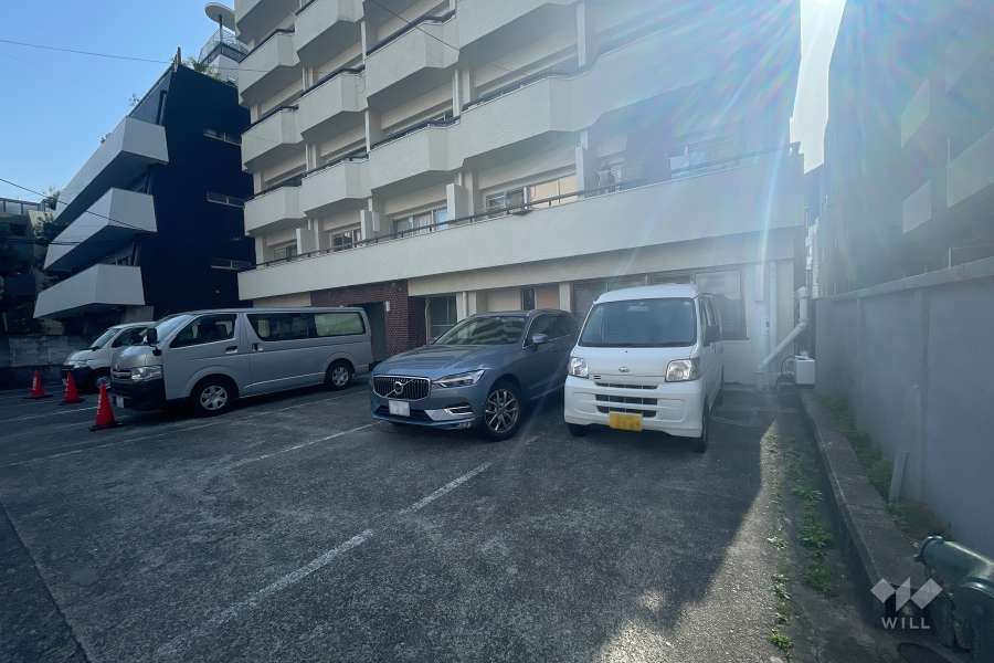 敷地内駐車場（屋外平面式）