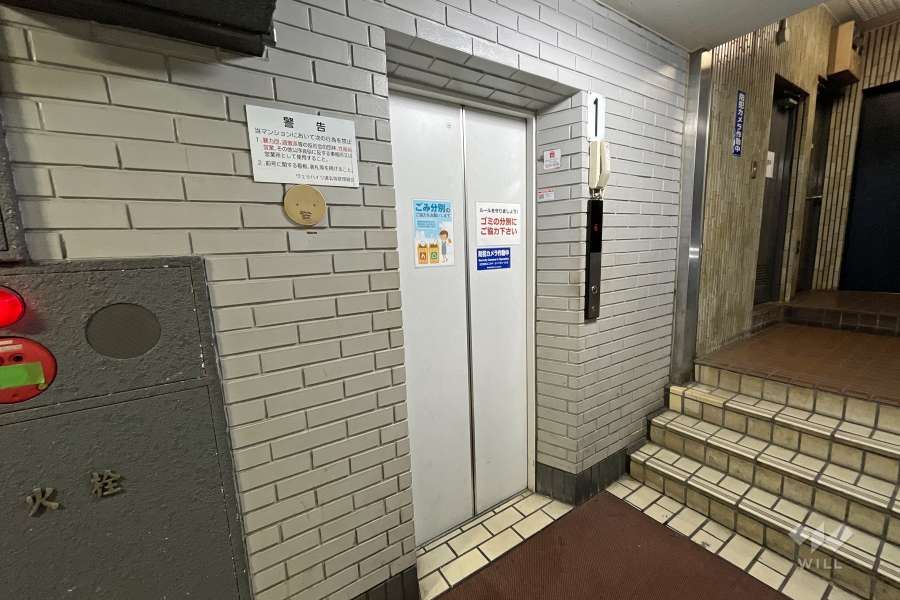 共用エレベーター