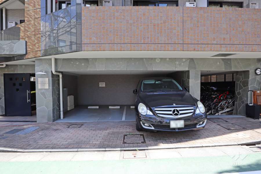 敷地内駐車場（屋内平面式）