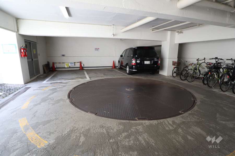 敷地内駐車場（屋内平面式）