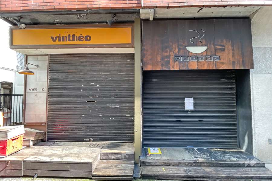棟内の店舗部分