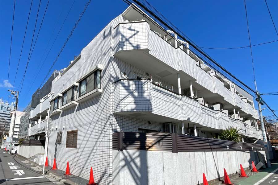藤和シティコープ初台の外観（南側から）