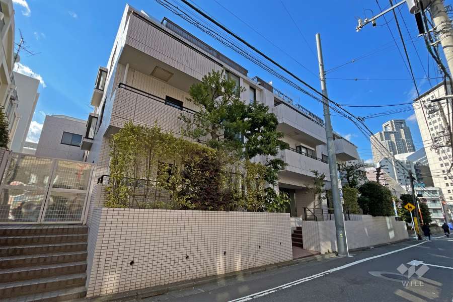 パーク・ノヴァ代々木の外観(南東側から)