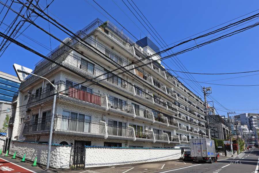 秀和第一南平台レジデンスの外観（南側から）