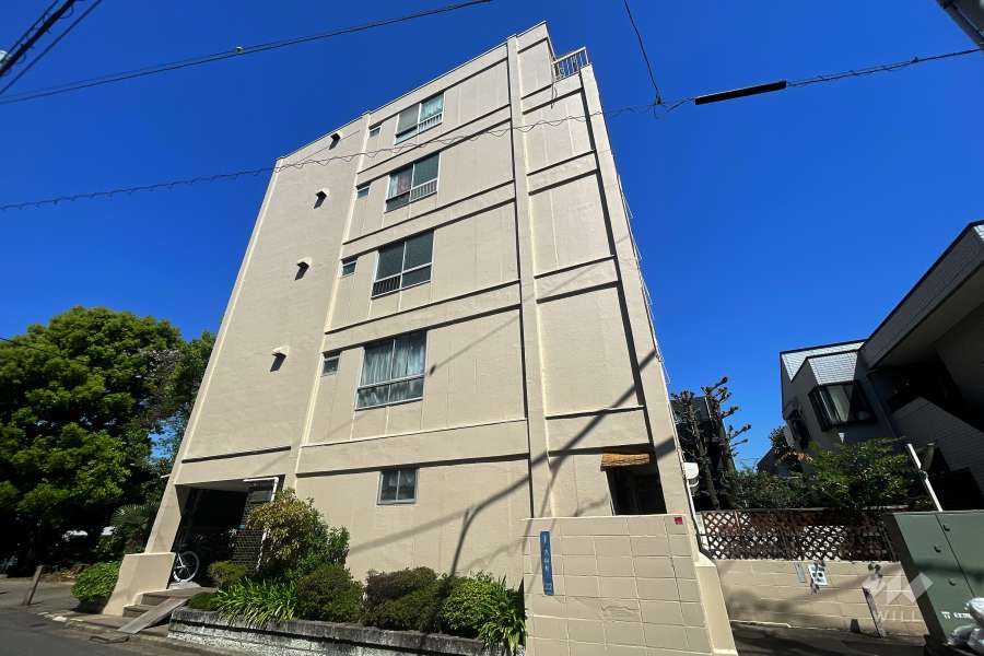 東北沢コーポラスの外観（南東側から）